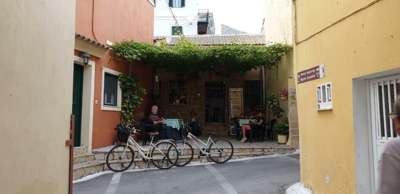 La Casa Del Barbiere Apartment Argyrades Exterior foto